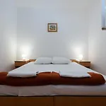 Apartman Four Olives *