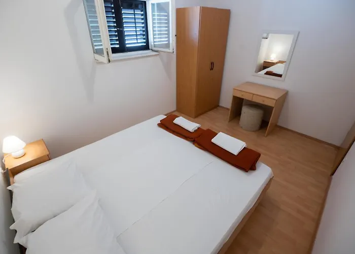Apartment Four Olives