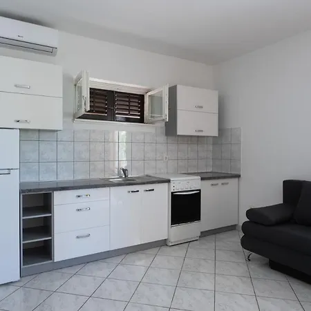 Apartman Four Olives Turanj